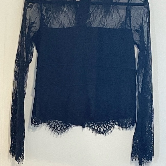 American Eagle Outfitters Black Lace Zip-Up Blouse. Item # 11327 - Picture 3 of 3